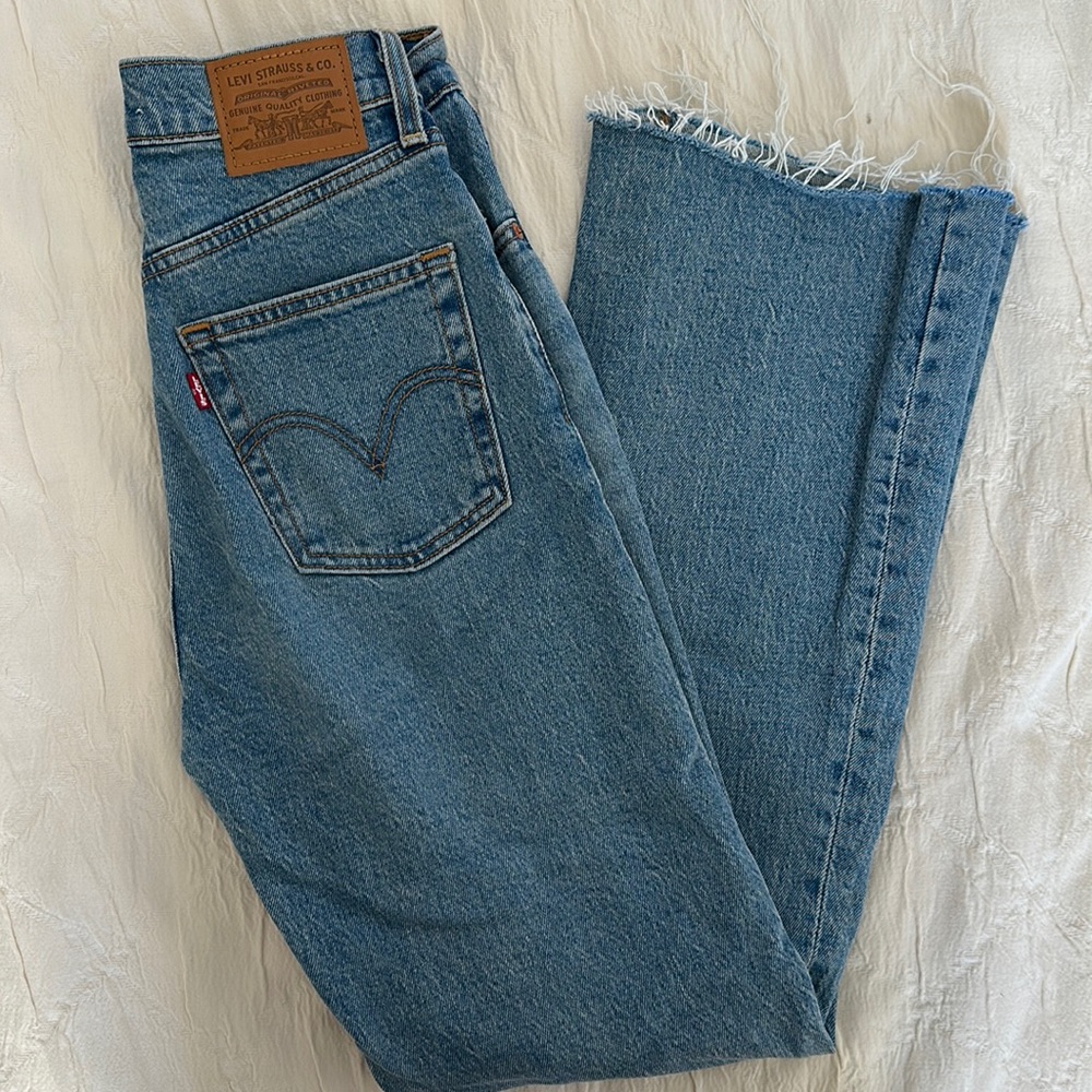 Levi’s Premium Ribcage Crop Flare